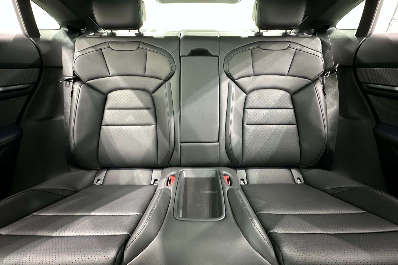 New 2025 Porsche Taycan 4S image 18