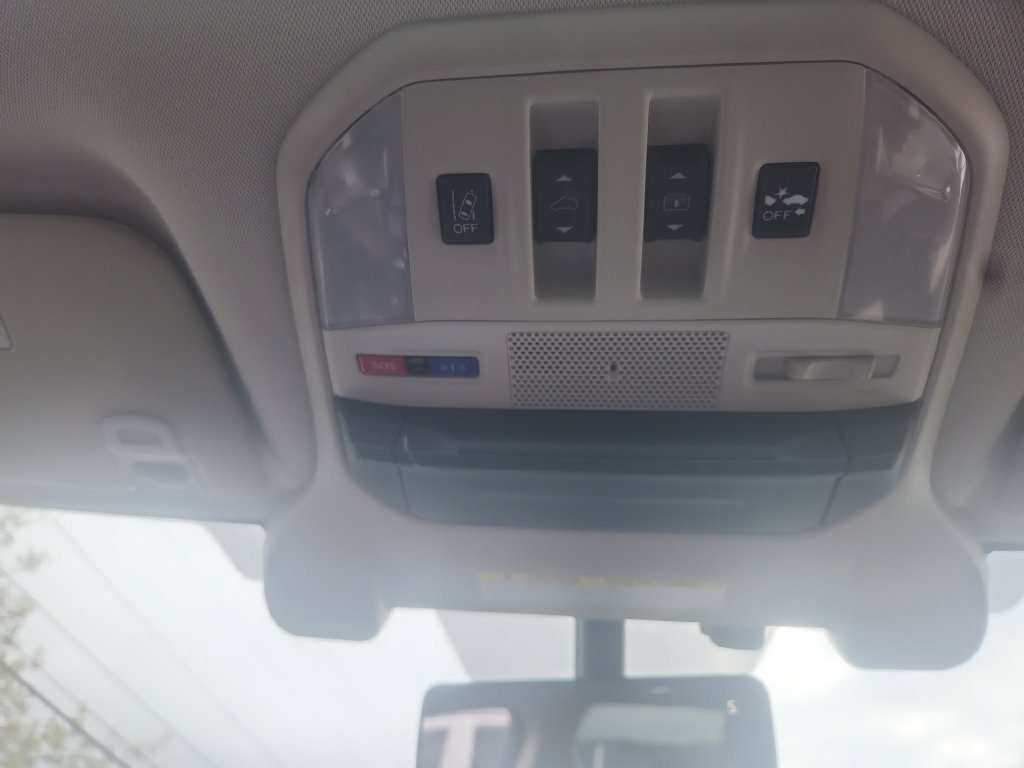 Used 2022 Subaru Ascent Touring AWD/4WD image 29
