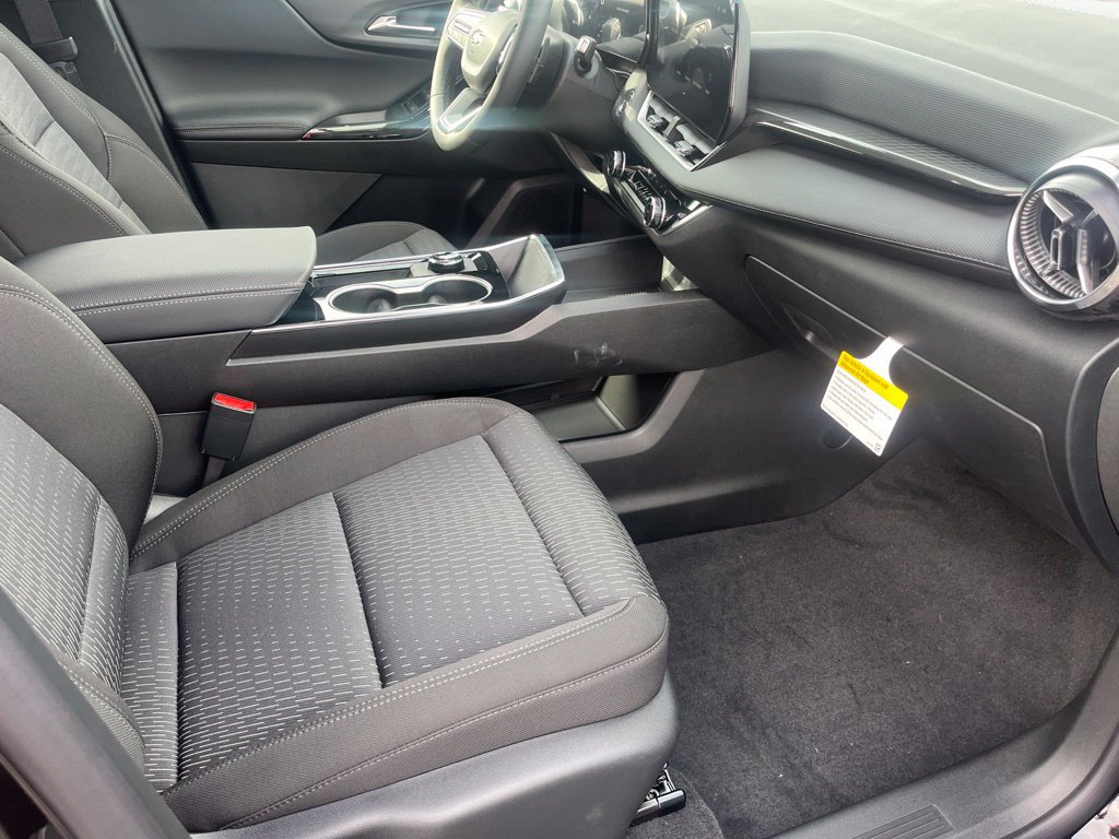 New 2027 Chevrolet Equinox LT FWD image 28