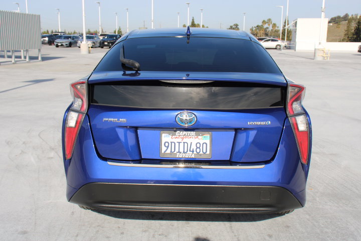 Used 2017 Toyota Prius Two image 4