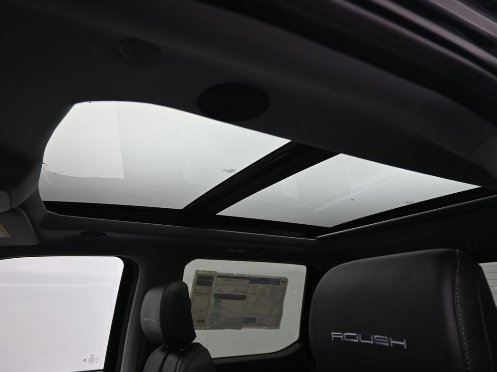 New 2026 Ford F250 Lariat w/ Black Appearance Package image 12