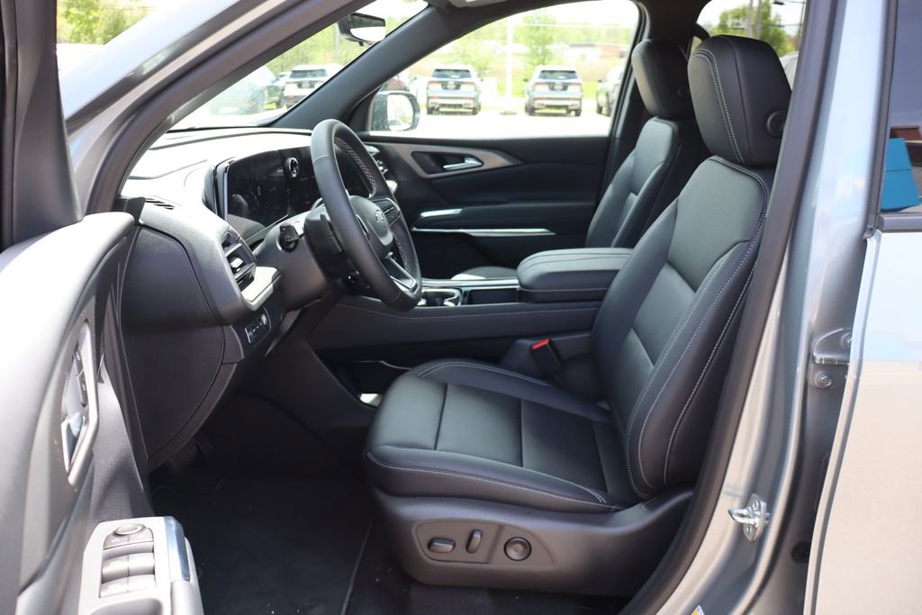 New 2026 Chevrolet Traverse LT AWD/4WD image 13