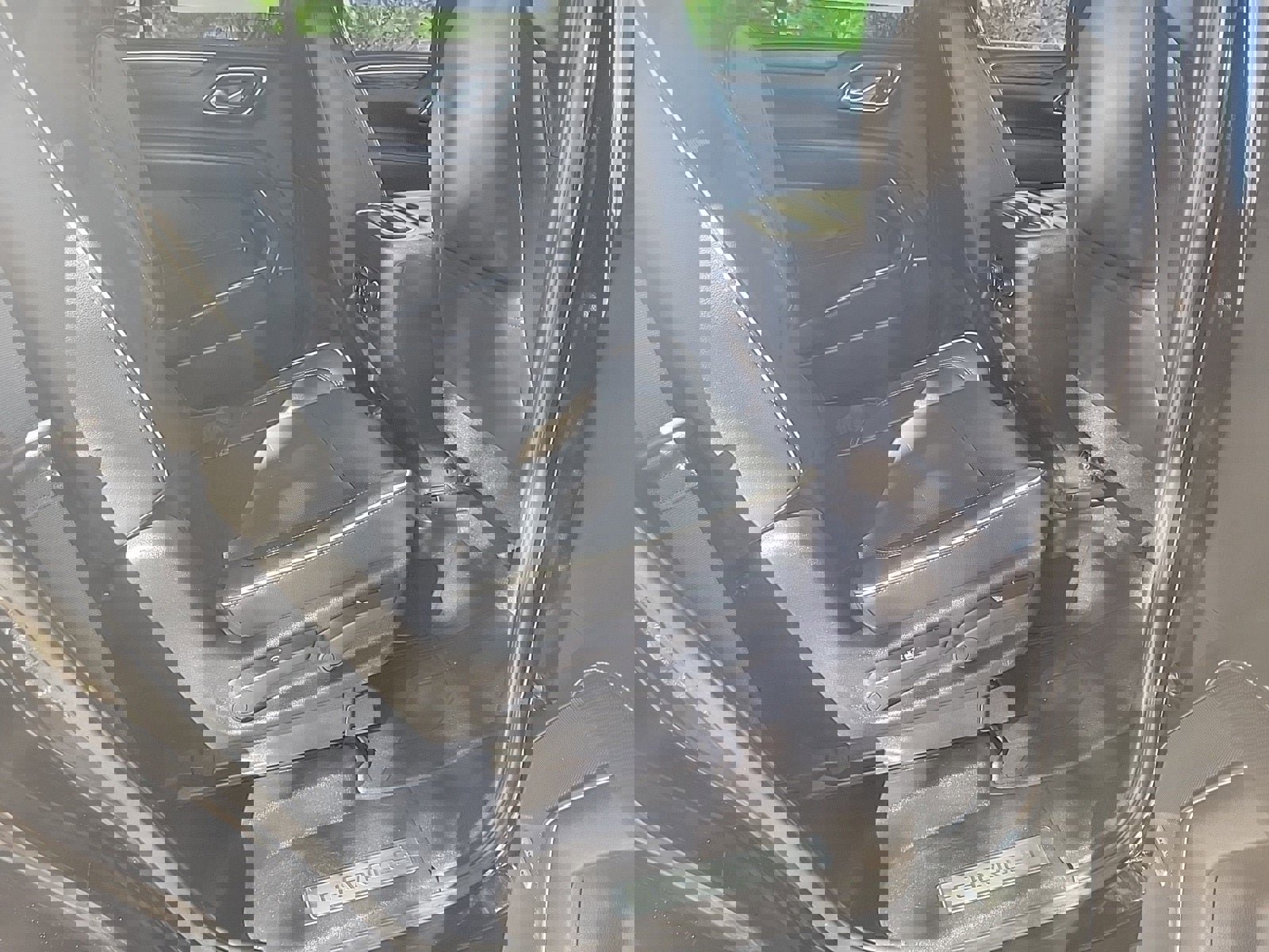 Used 2021 Chevrolet Tahoe Premier w/ Premium Package image 37