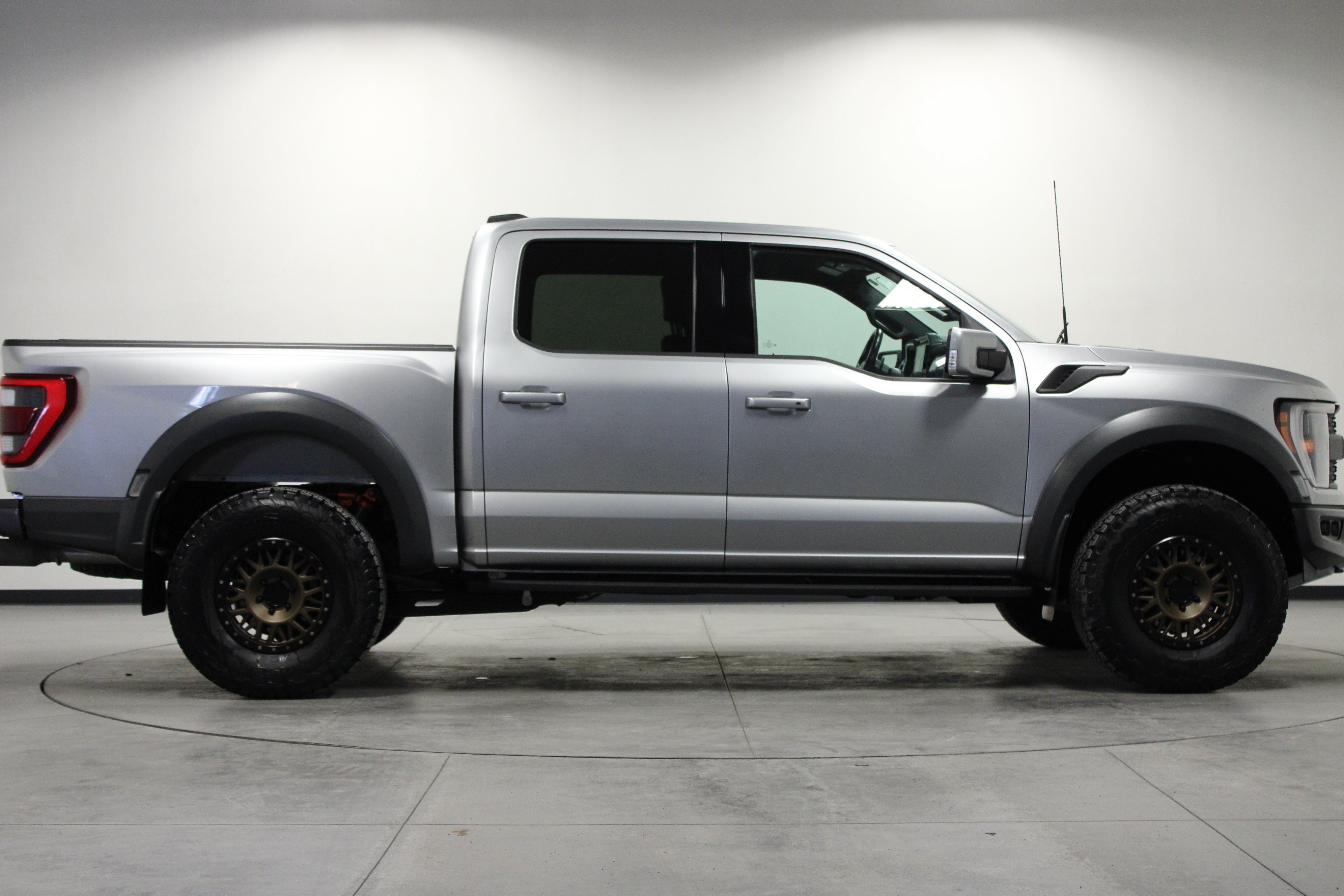 Used 2022 Ford F150 Raptor w/ Torsen Package AWD/4WD image 3