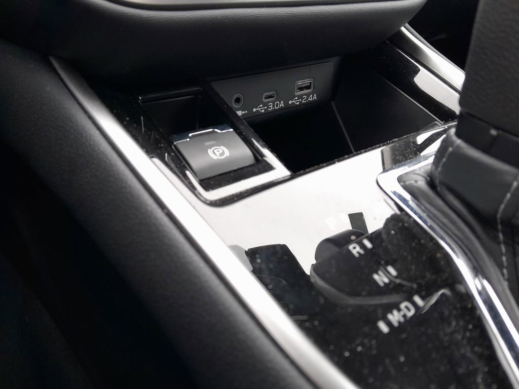 Used 2025 Subaru Legacy Limited image 24