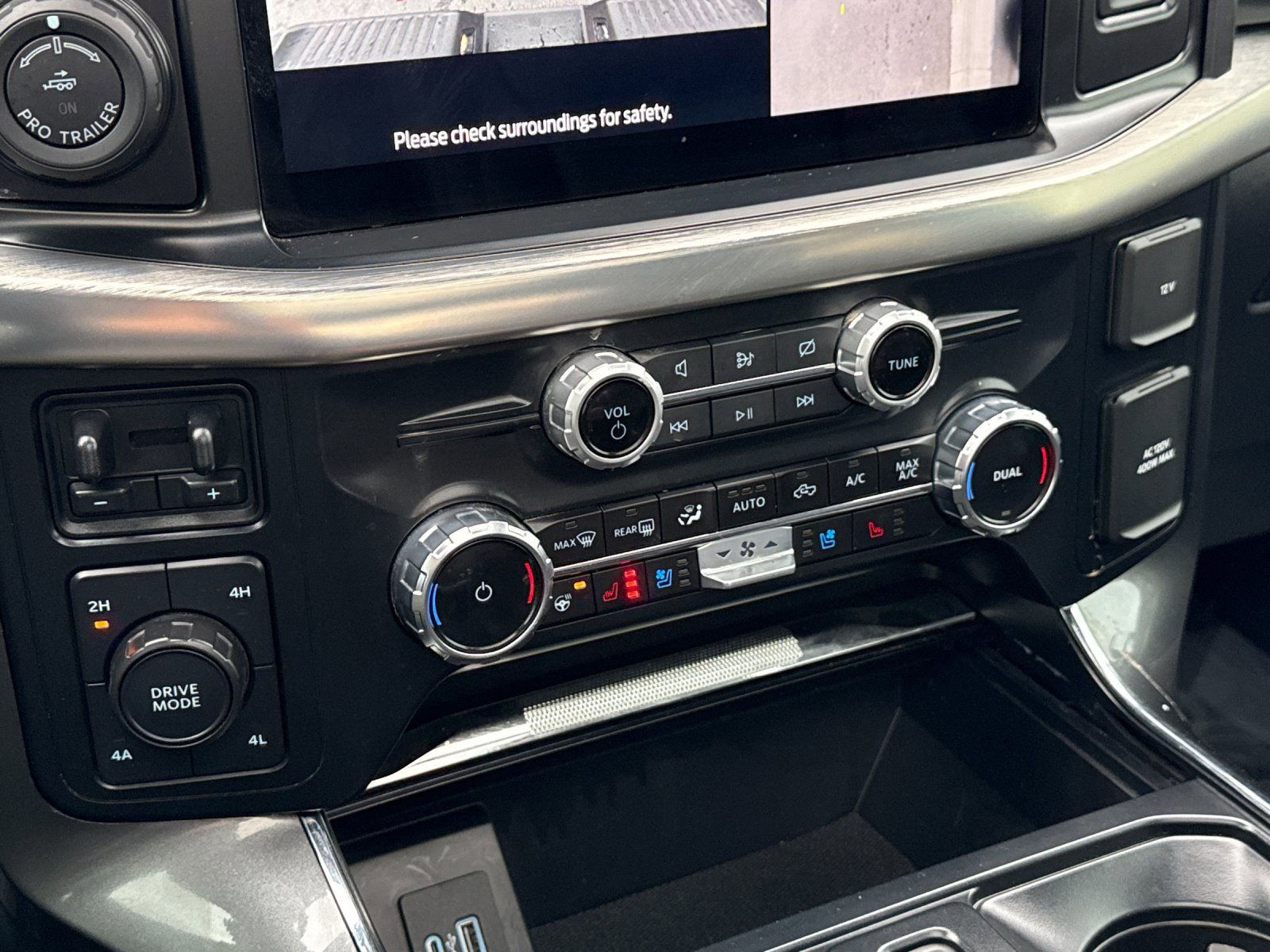 Used 2023 Ford F150 Lariat image 24