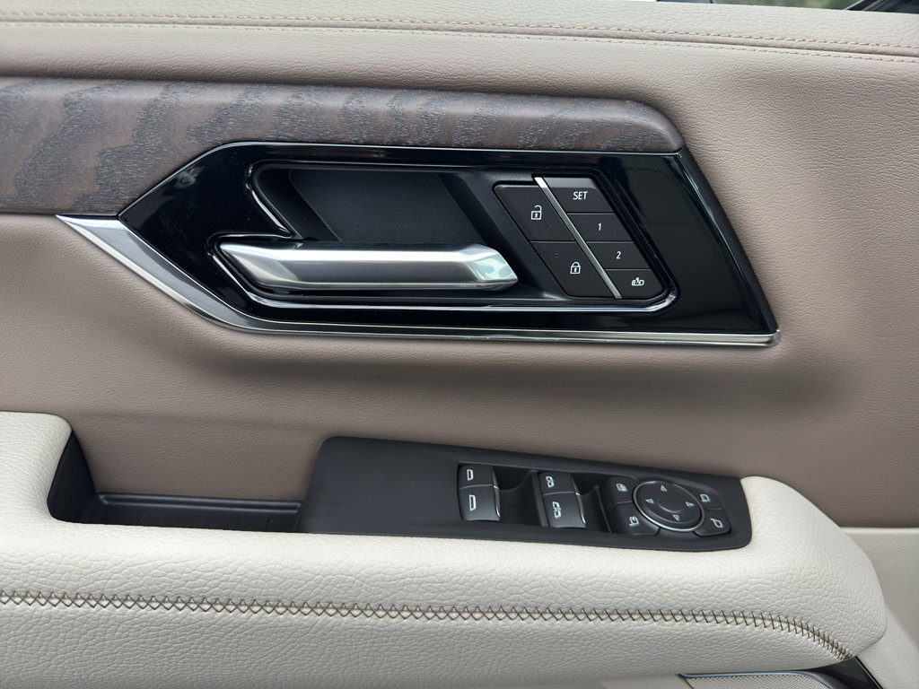 New 2026 GMC Yukon XL Denali image 21