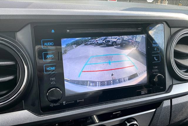 Used 2018 Toyota Tacoma TRD Off-Road w/ Technology Package image 27