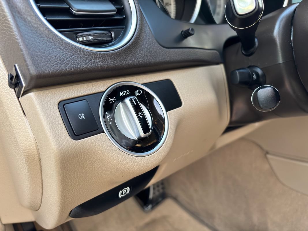 Used 2014 Mercedes-Benz C 250 Sedan image 21