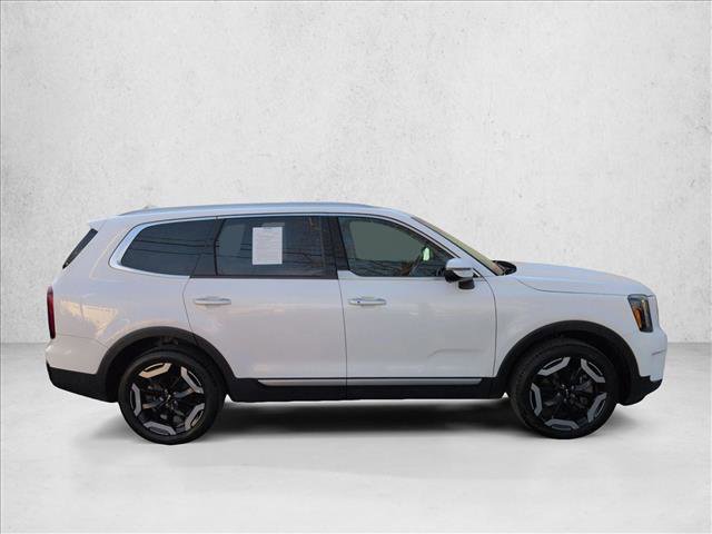 Used 2023 Kia Telluride S w/ S Sunroof Package AWD/4WD image 4