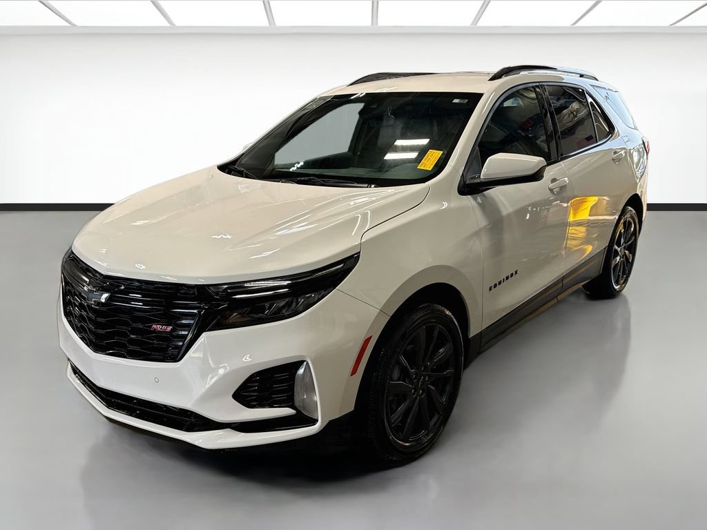 Used 2024 Chevrolet Equinox RS w/ LPO, Floor Liner Package FWD image 1