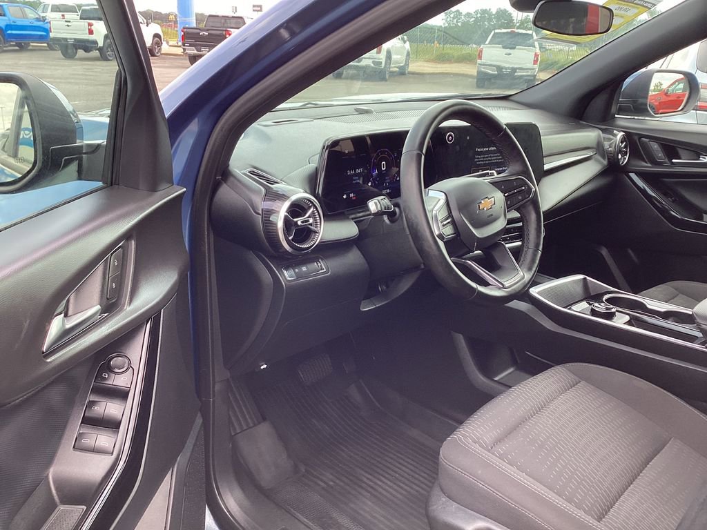 Used 2026 Chevrolet Equinox LT FWD image 19
