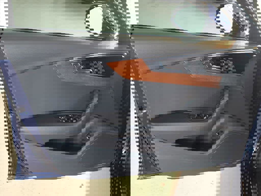 Used 2022 Audi A4 2.0T Premium w/ Convenience Package image 10