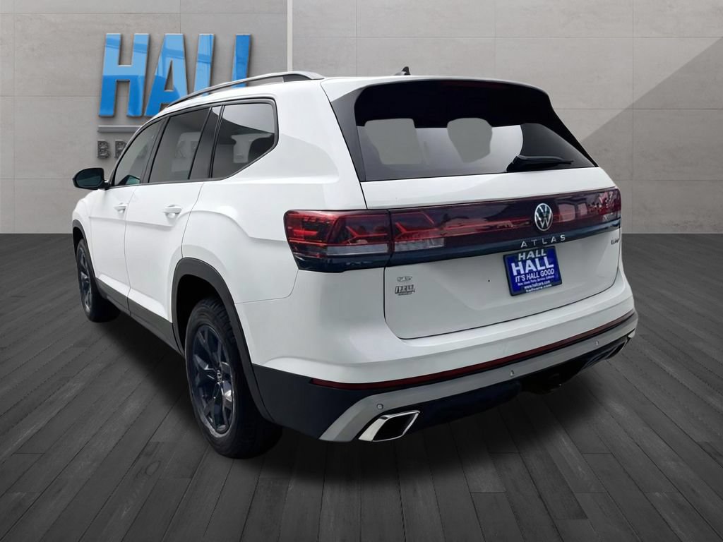 Certified 2024 Volkswagen Atlas Peak Edition SE AWD/4WD image 5