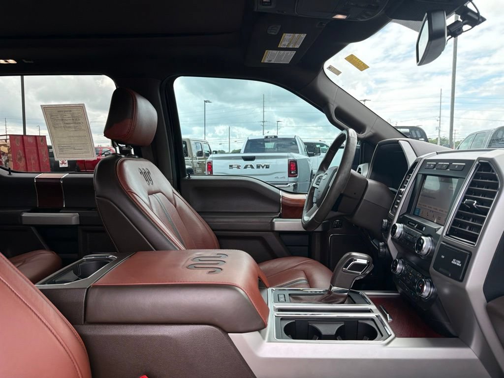 Used 2019 Ford F150 King Ranch w/ Equipment Group 601A Luxury AWD/4WD image 24