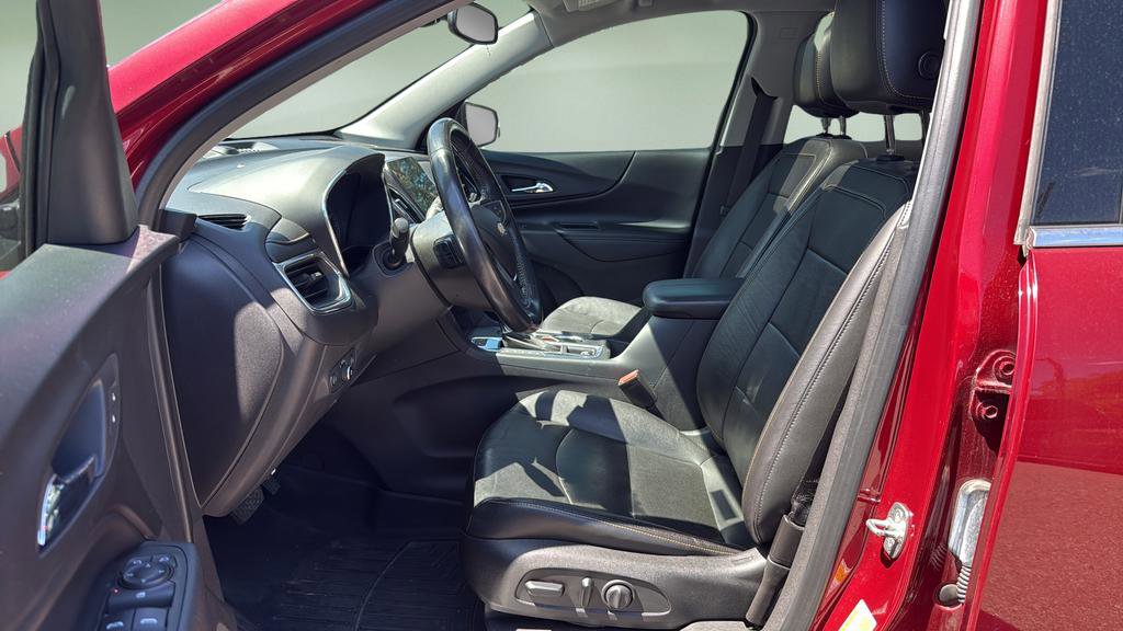 Used 2020 Chevrolet Equinox Premier AWD/4WD image 11