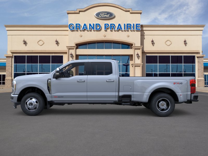 New 2026 Ford F350 King Ranch w/ Chrome Package image 3