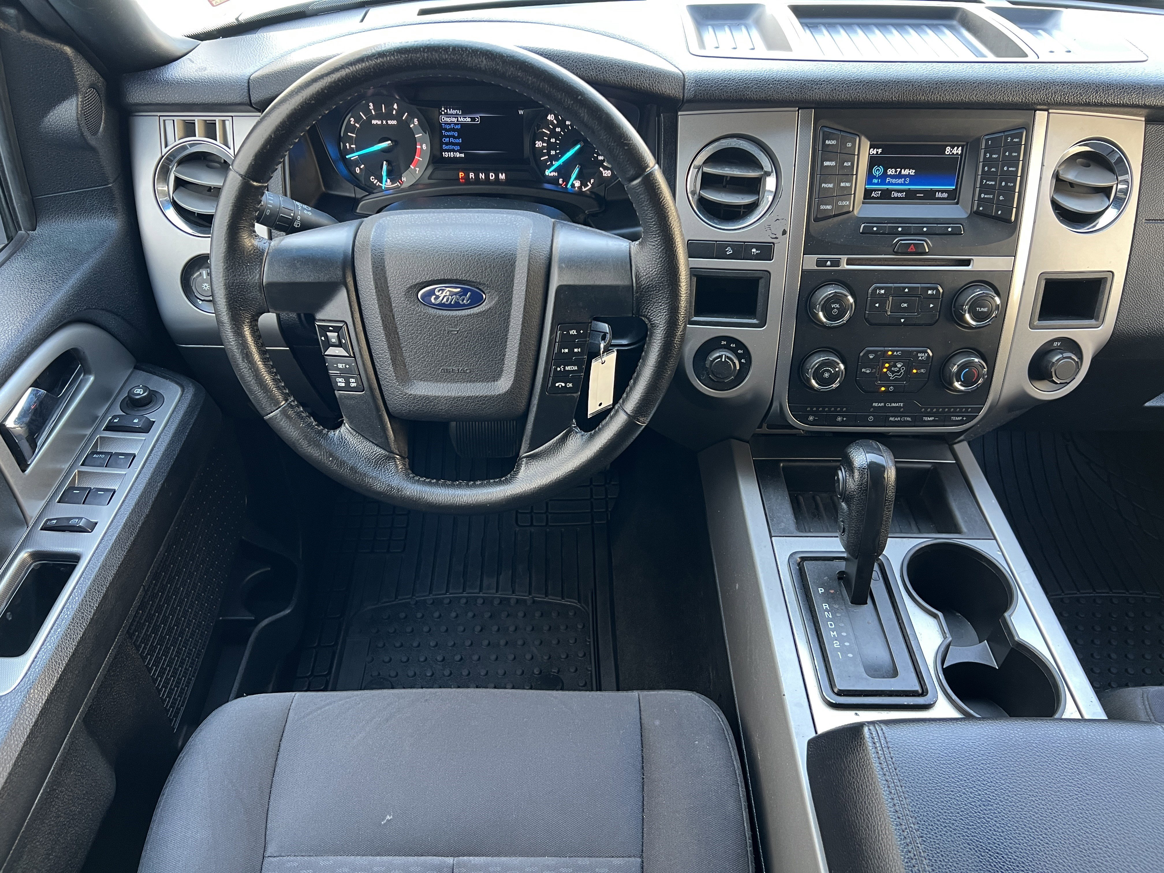 Used 2015 Ford Expedition XLT image 34