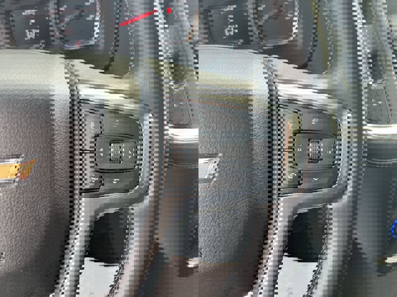 Used 2023 Chevrolet Suburban LS w/ Driver Alert Package image 20