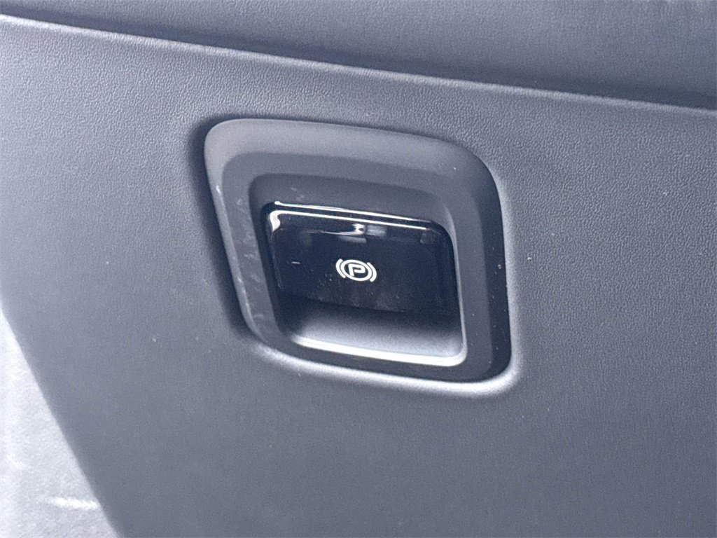 New 2025 Maserati Grecale Modena image 14