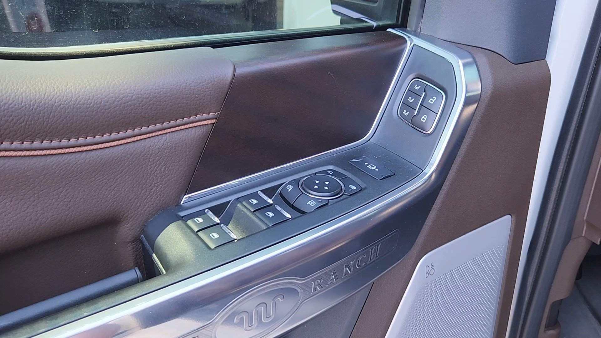 Certified 2025 Ford F350 King Ranch w/ Chrome Package AWD/4WD image 9