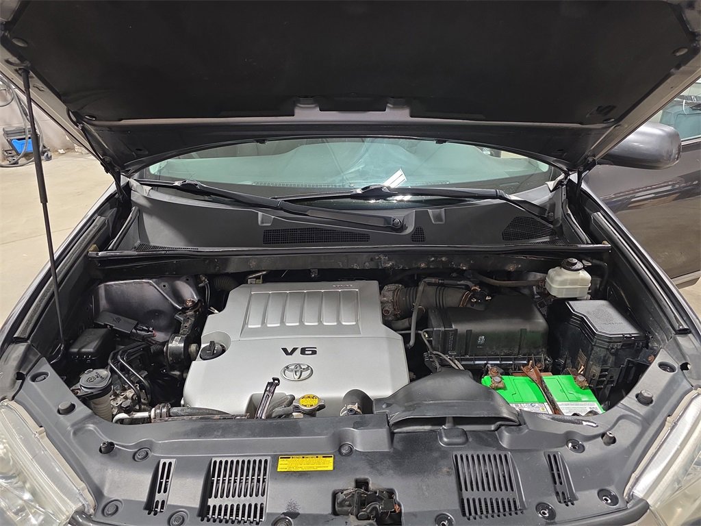 Used 2012 Toyota Highlander SE image 32