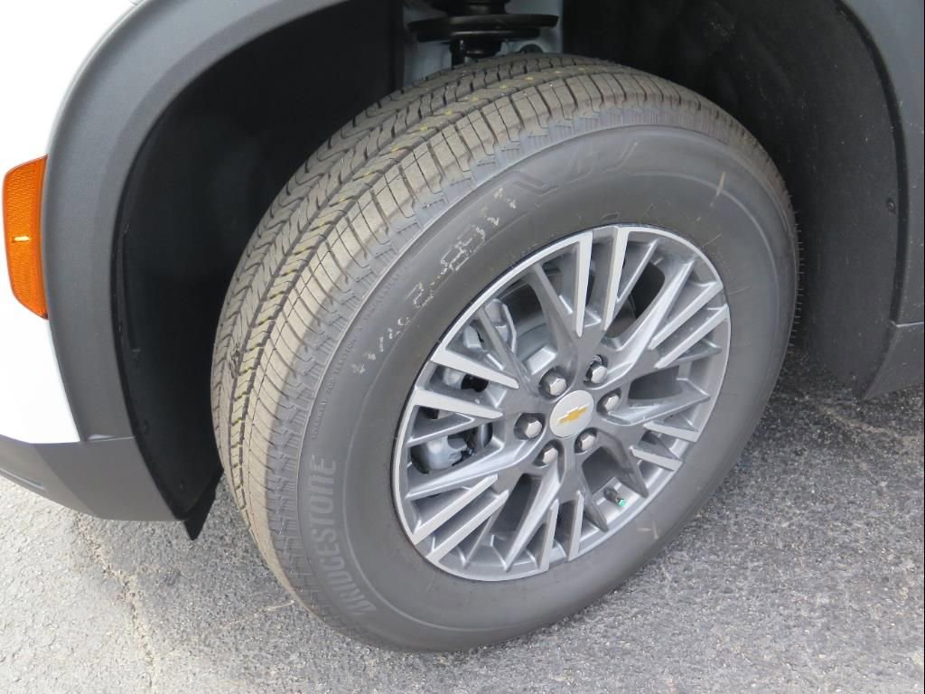 New 2026 Chevrolet Traverse LT image 16