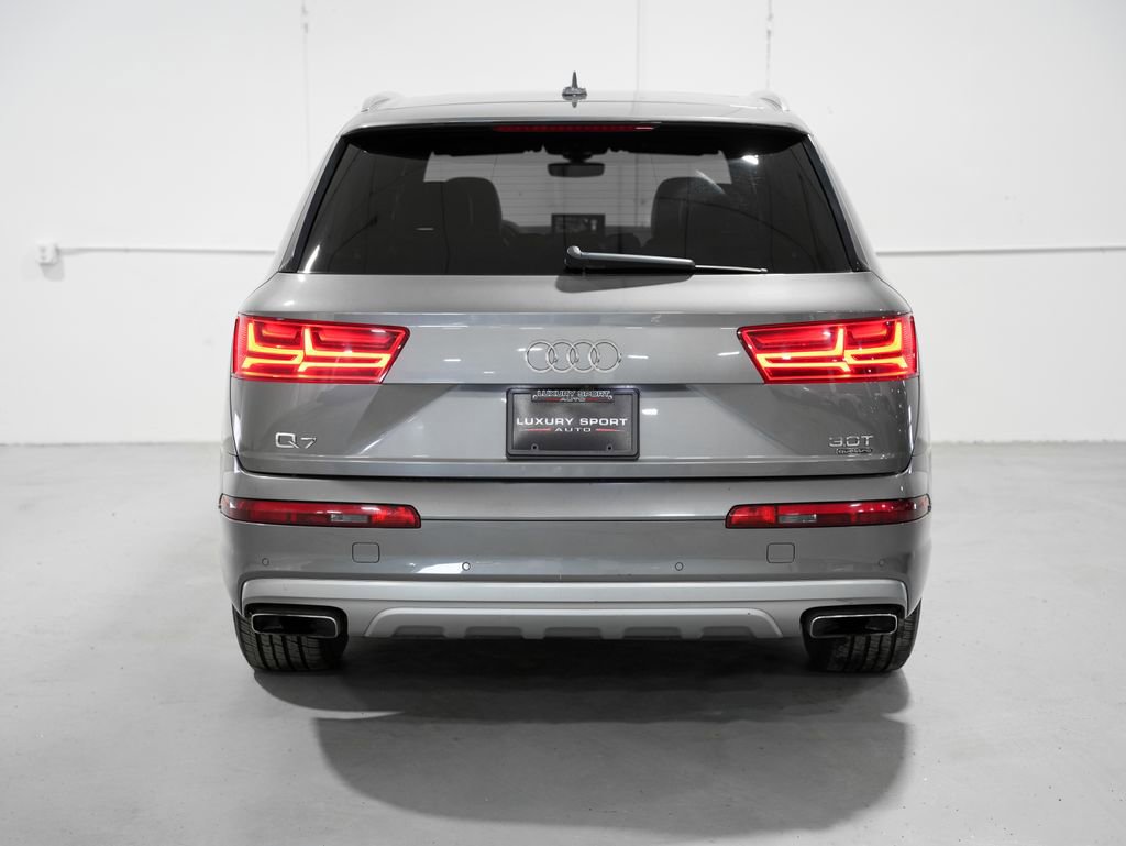 Used 2017 Audi Q7 3.0T Premium Plus w/ Premium Plus Package image 4
