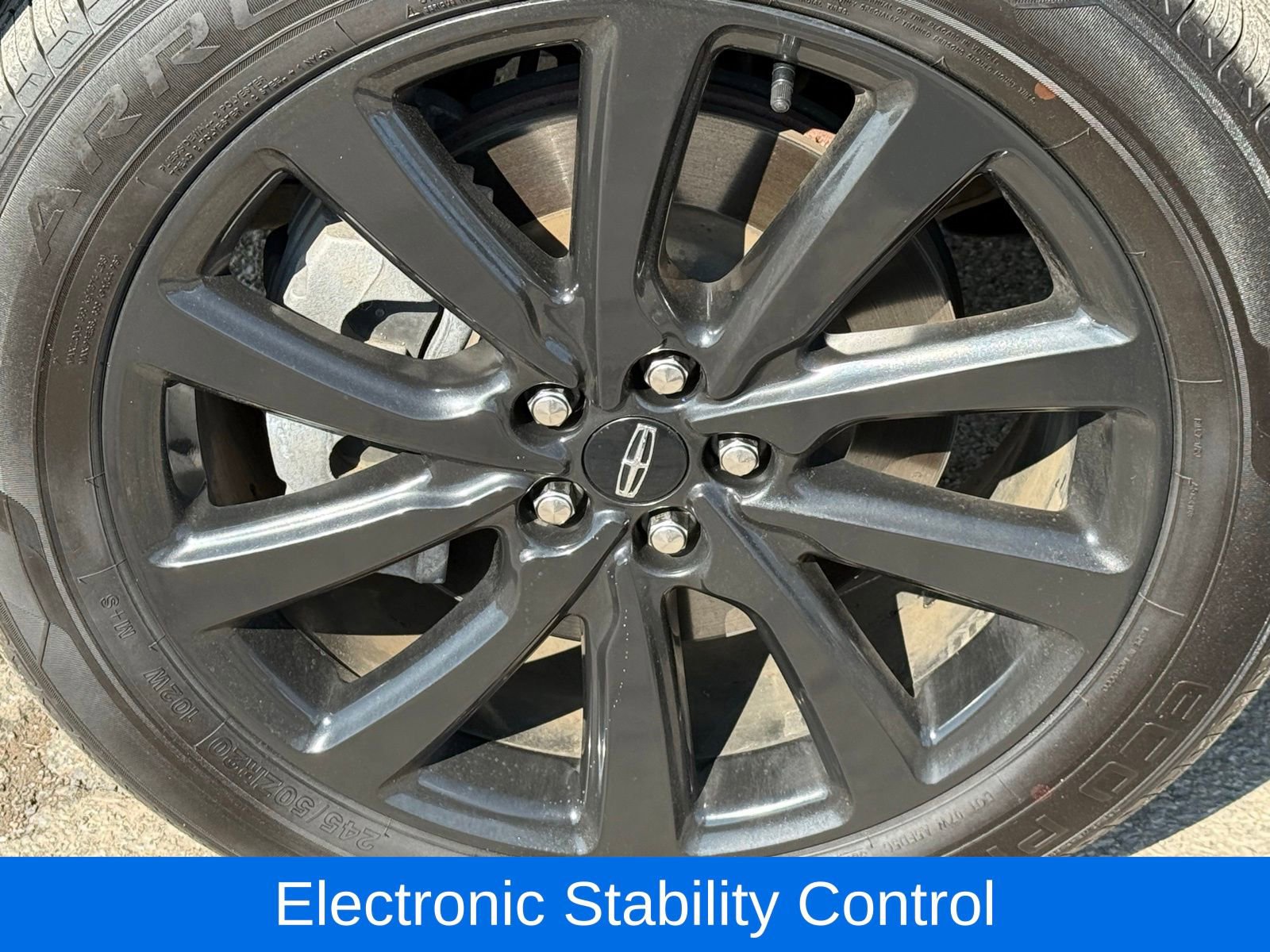 Used 2021 Lincoln Nautilus Reserve w/ Monochromatic Package image 46