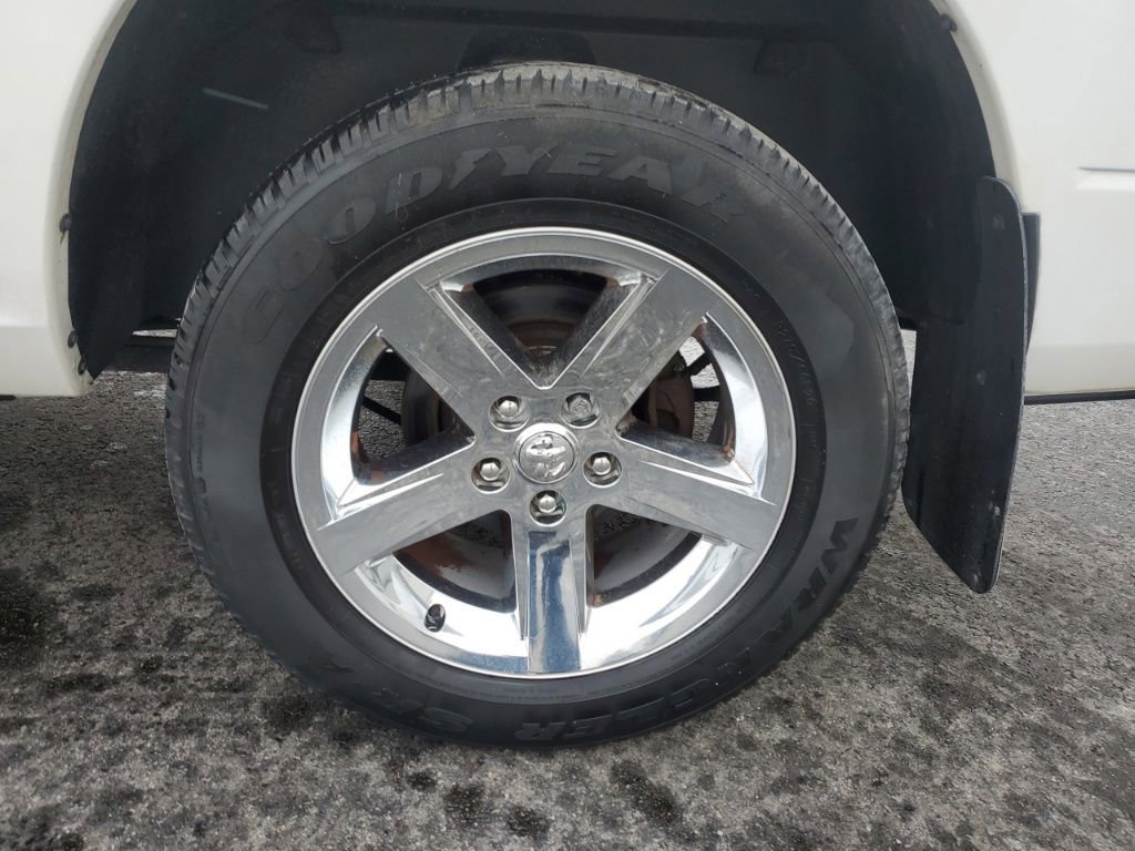 Used 2017 RAM 1500 Express w/ Express Value Package image 14