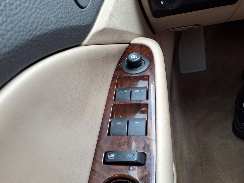 Used 2012 Ford Fusion SEL FWD image 23