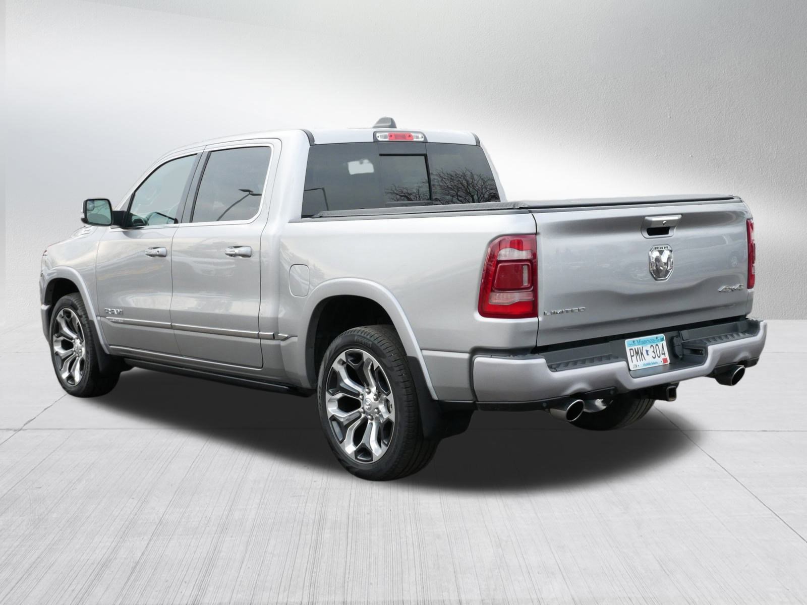 Used 2022 RAM 1500 Limited w/ Body Color Bumper Group image 5