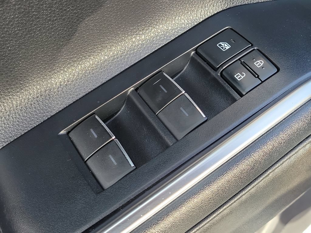 Used 2021 Toyota Highlander Platinum FWD image 27