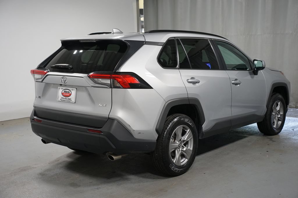 Used 2024 Toyota RAV4 XLE FWD image 8