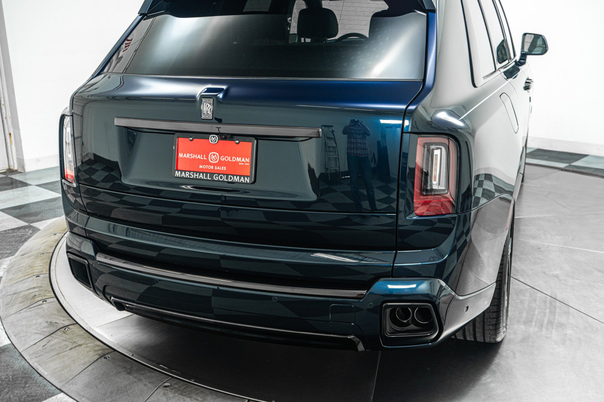 Used 2025 Rolls-Royce Cullinan Black Badge AWD/4WD image 48