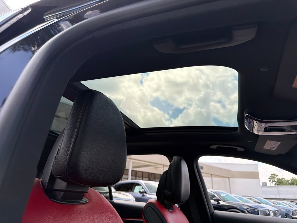 Used 2024 Mercedes-Benz GLC 43 AMG 4MATIC image 10