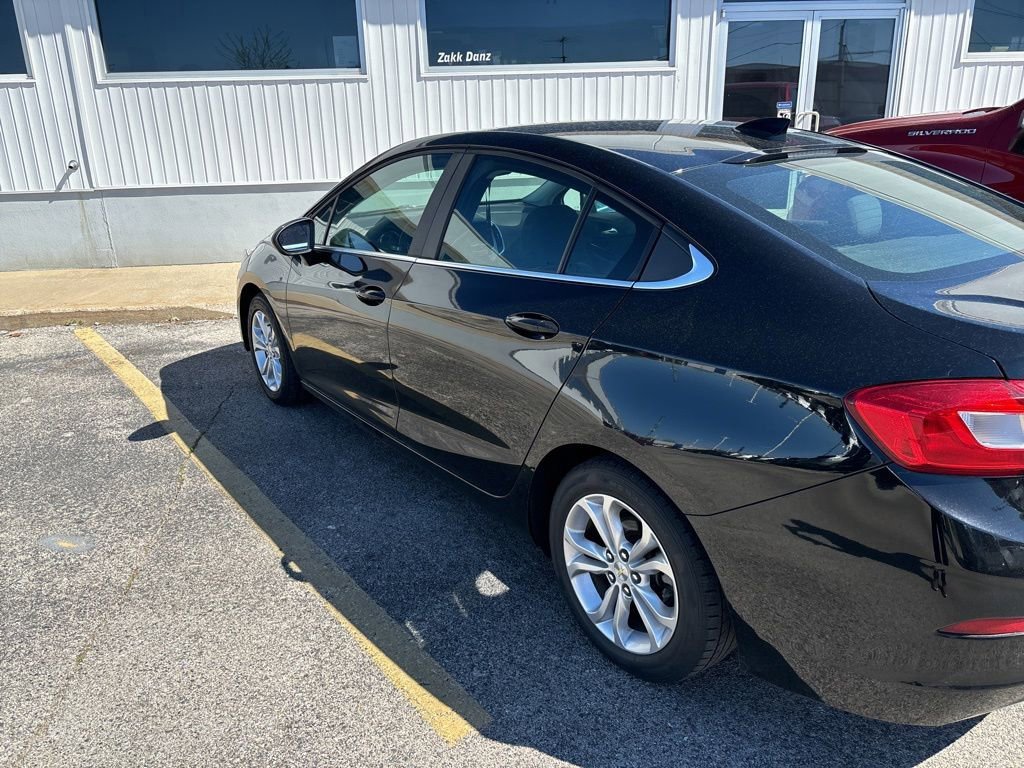 Used 2019 Chevrolet Cruze LT w/ LT Fleet Convenience Package FWD image 1