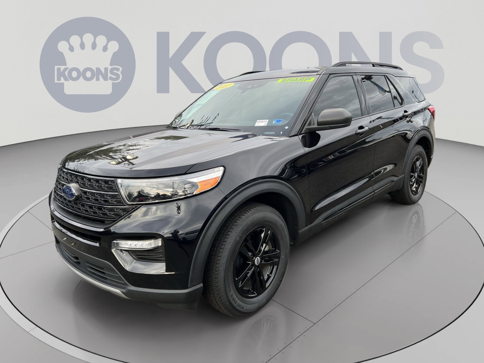 Certified 2022 Ford Explorer XLT w/ Equipment Group 202A