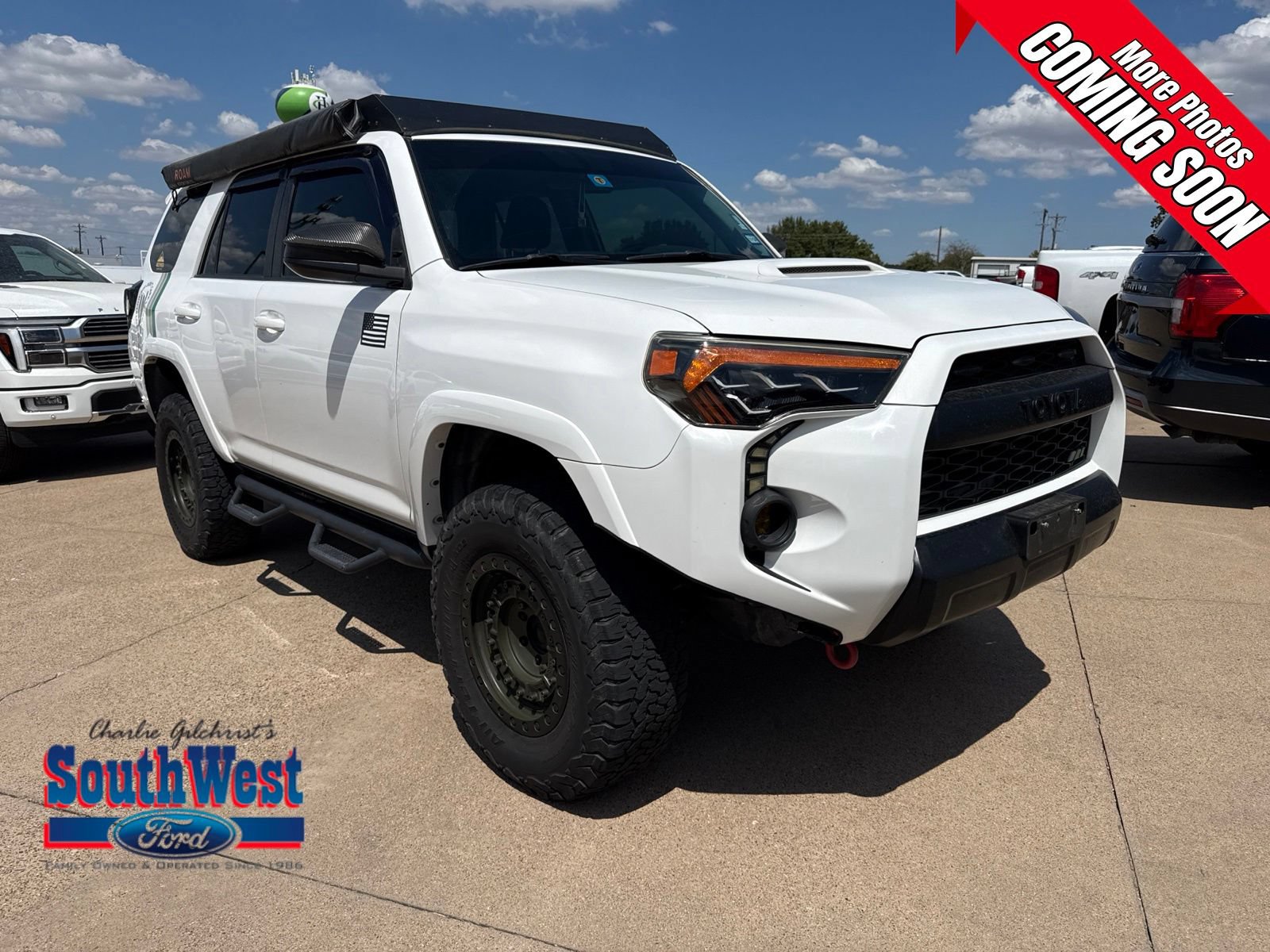 Used 2017 Toyota 4Runner TRD Off-Road AWD/4WD image 1
