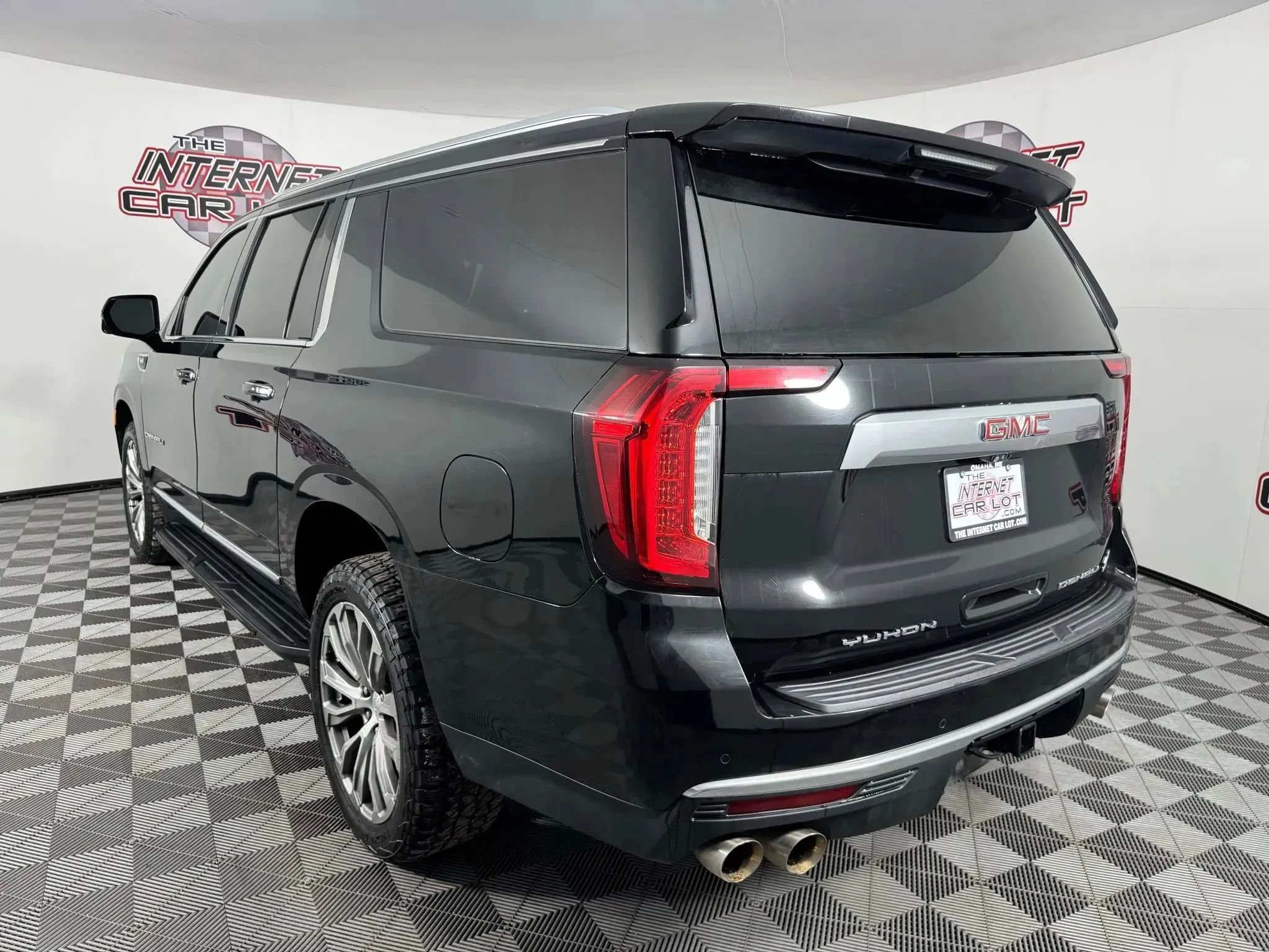 Used 2021 GMC Yukon XL Denali w/ Advanced Technology Package image 5