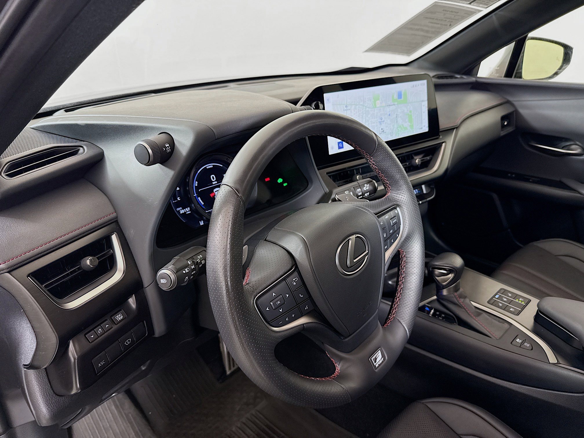 Used 2023 Lexus UX 250h F Sport image 9