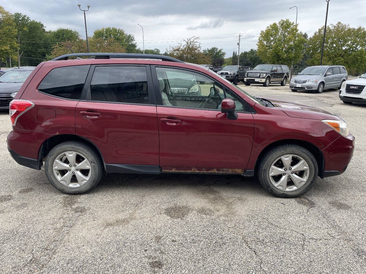 Used 2014 Subaru Forester 2.5i Premium w/ All-Weather Package AWD/4WD image 5