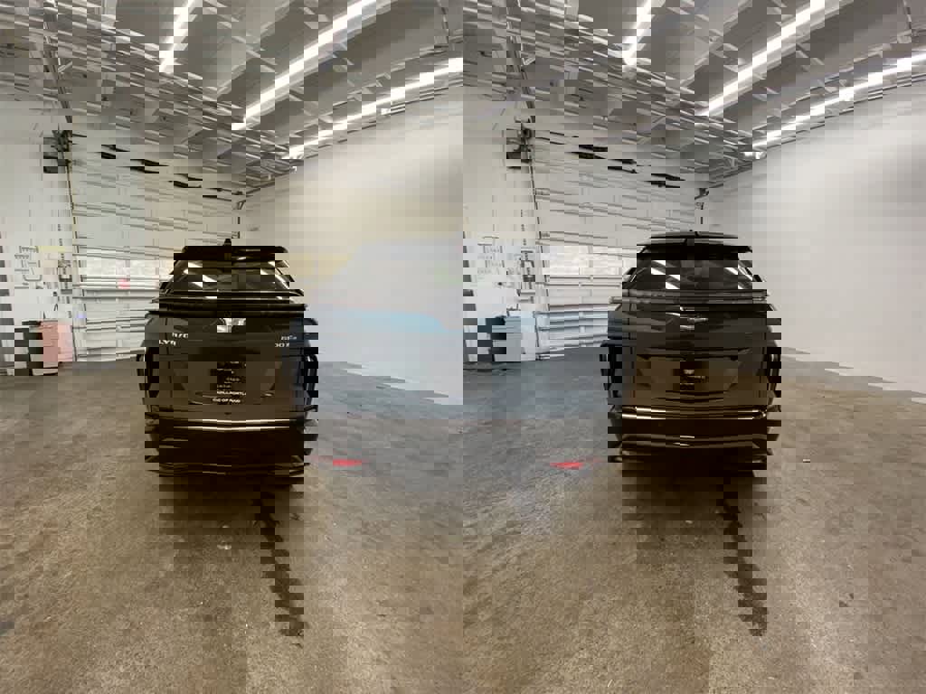 Certified 2025 Cadillac Lyriq Luxury image 5