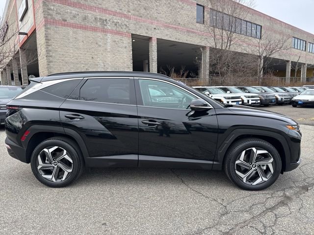 Certified 2022 Hyundai Tucson Limited image 18