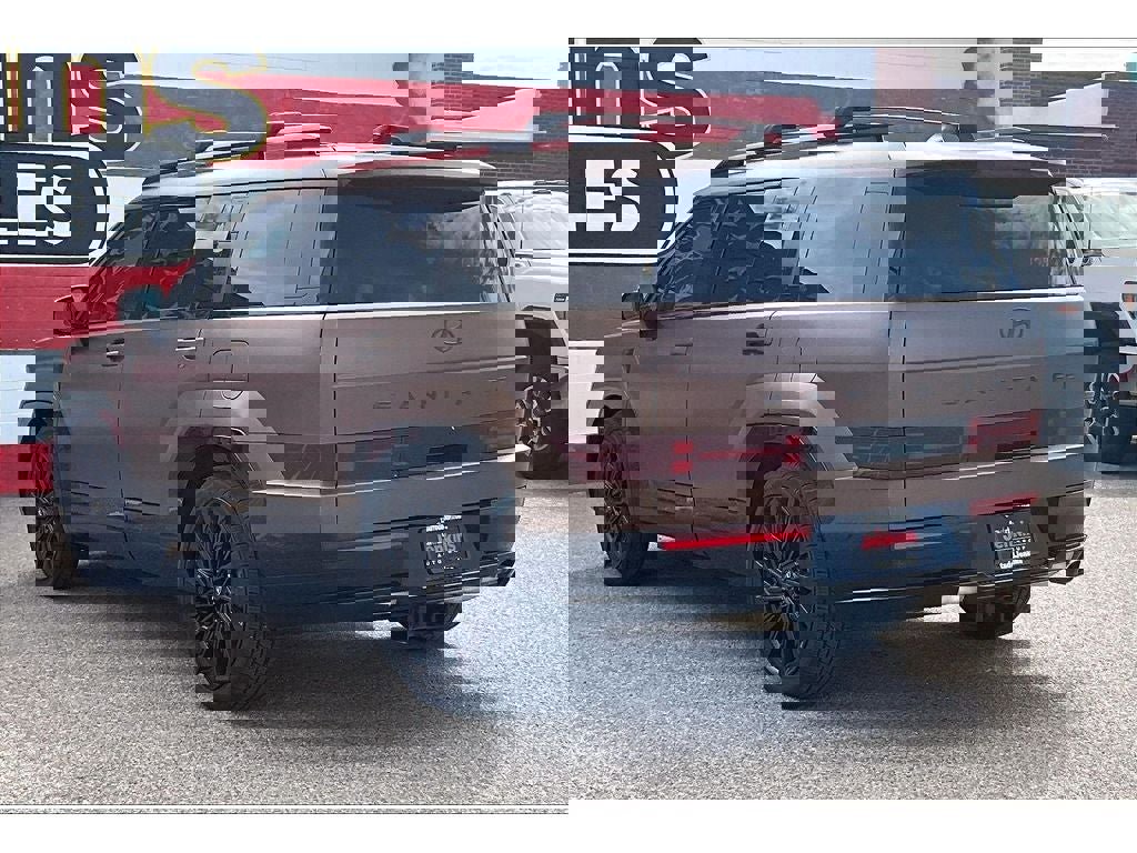 Used 2025 Hyundai Santa Fe Calligraphy image 13