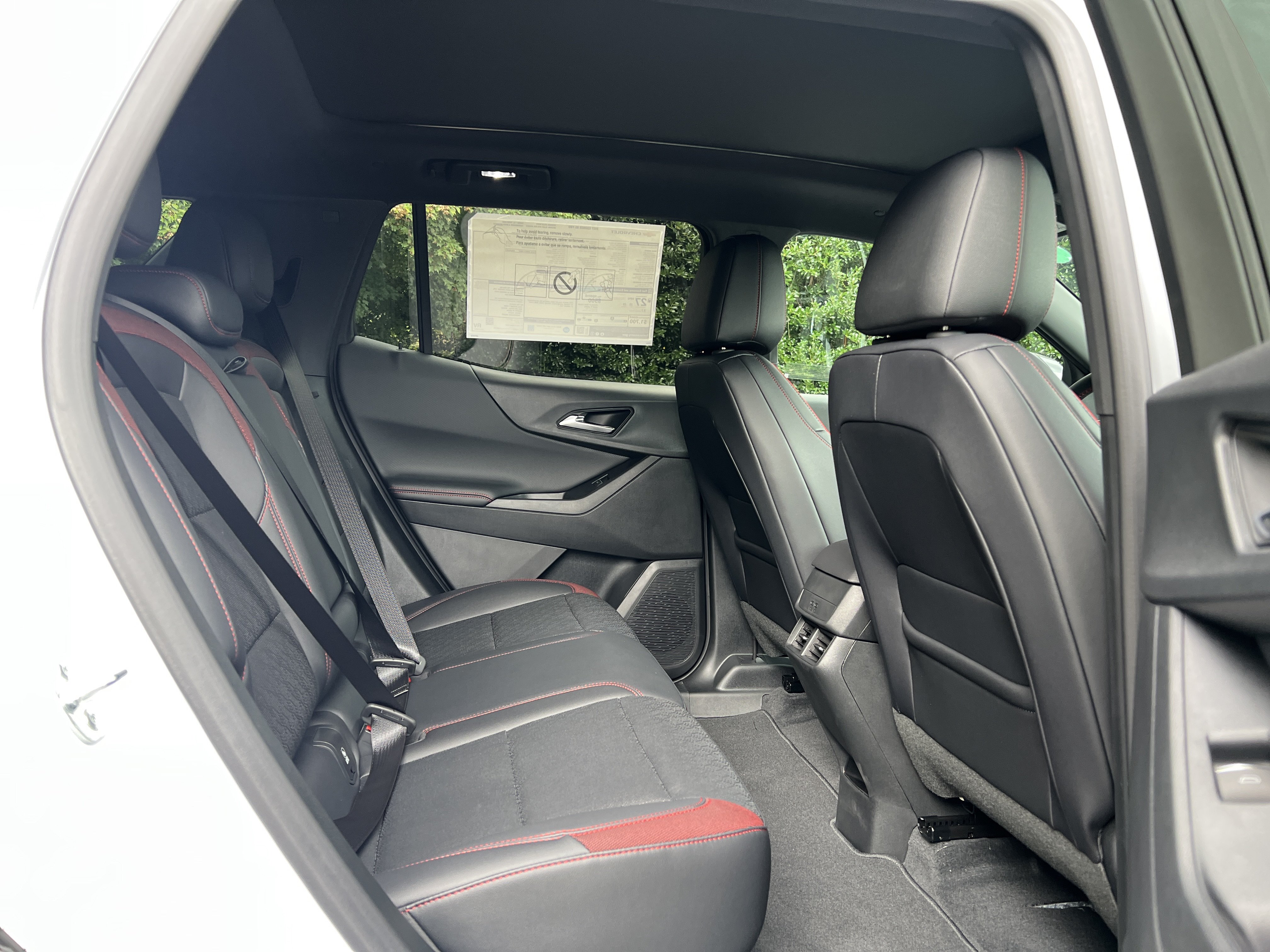 New 2027 Chevrolet Equinox RS FWD image 34