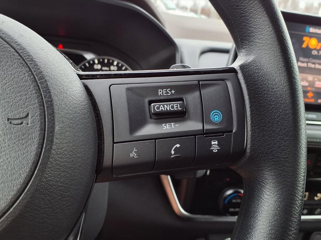 Used 2021 Nissan Rogue SV image 15