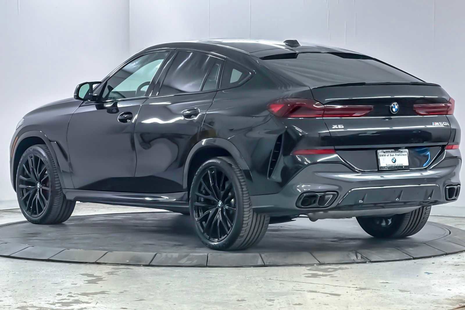 Used 2024 BMW X6 M60i image 6