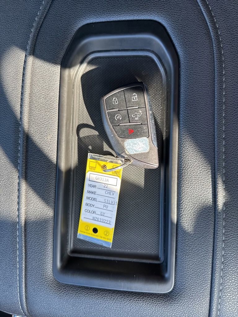 Used 2022 Chevrolet Silverado 1500 LT w/ Z71 Off-Road Package image 34