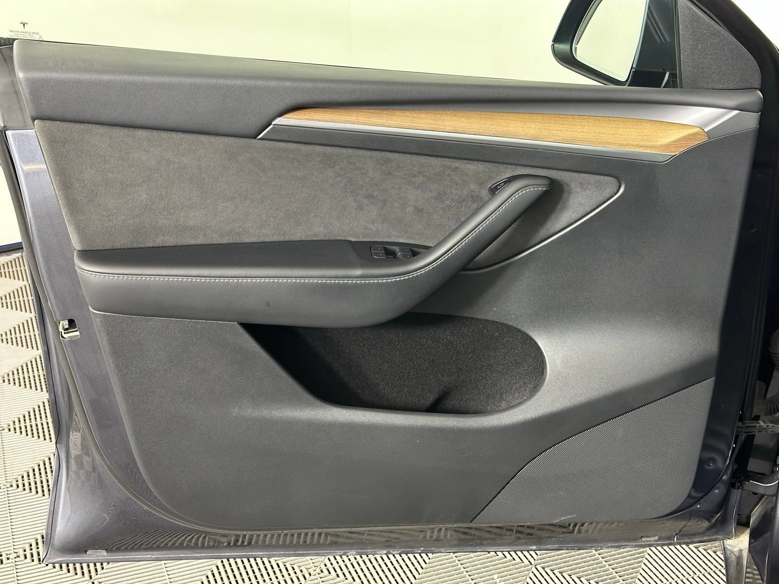 Used 2023 Tesla Model Y Long Range AWD/4WD image 44